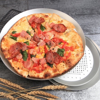 Rk Bakeware China-Hard Anode Perforado Thin Crust Pizza Pan para Pizza Hut