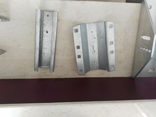 Piezas de doblez de la chapa del CNC con el material del acero inoxidable y del aluminio