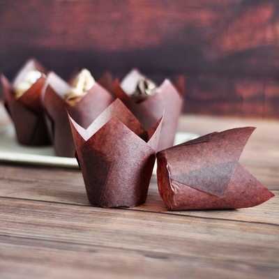 Pergamino de Brown del abrigo del mollete del trazador de líneas de Tulip Baking Cup Paper Muffin